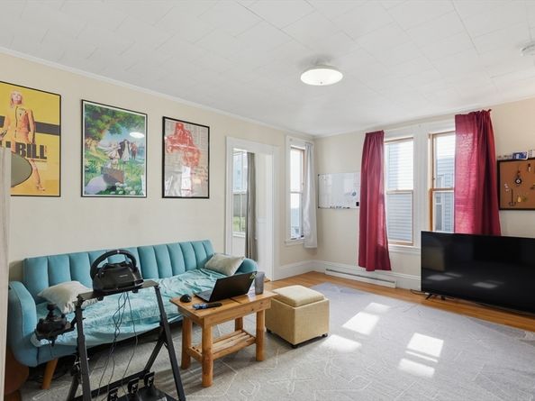 123-125 Chestnut Street, Waltham MA 02453