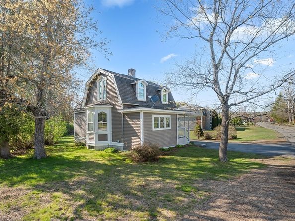 184 Pleasant St, Grafton MA 01560