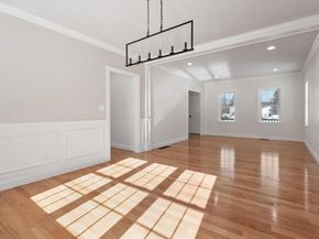 2 Clover Glen Circle, Shrewsbury MA 01545