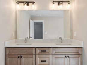 2 Clover Glen Circle, Shrewsbury MA 01545