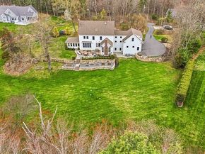 72 Glenview St, Upton MA 01568