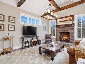 72 Glenview St, Upton MA 01568