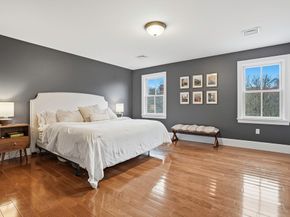 72 Glenview St, Upton MA 01568