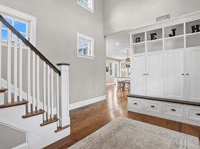 72 Glenview St, Upton MA 01568