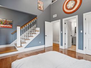 72 Glenview St, Upton MA 01568