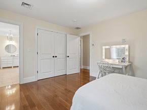 72 Glenview St, Upton MA 01568