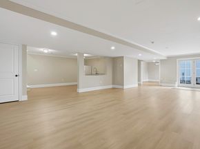 72 Glenview St, Upton MA 01568