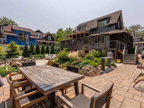 19 Old Garden Rd, Rockport MA 01966
