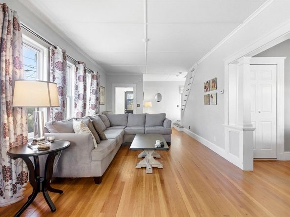 836 Lynnfield Street, Lynnfield MA 01940