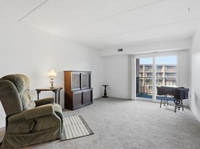 144 Marble St 403, Stoneham MA 02180