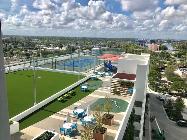 16385 Biscayne Blvd 2702, North Miami Beach FL 33160