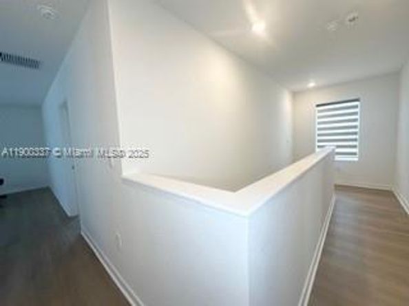 687 SE 17TH Ave, Homestead FL 33033