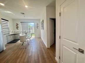 687 SE 17TH Ave, Homestead FL 33033