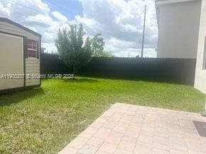 687 SE 17TH Ave, Homestead FL 33033
