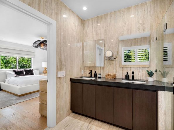 12050 Moss Ranch Rd, Pinecrest FL 33156