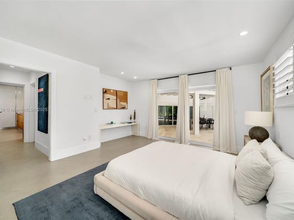 12050 Moss Ranch Rd, Pinecrest FL 33156