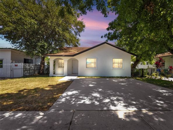 1360 NW 59th St, Miami FL 33142