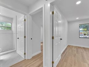 1360 NW 59th St, Miami FL 33142