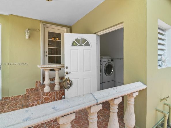 6101 SW 13th Ter, West Miami FL 33144