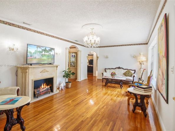 6101 SW 13th Ter, West Miami FL 33144