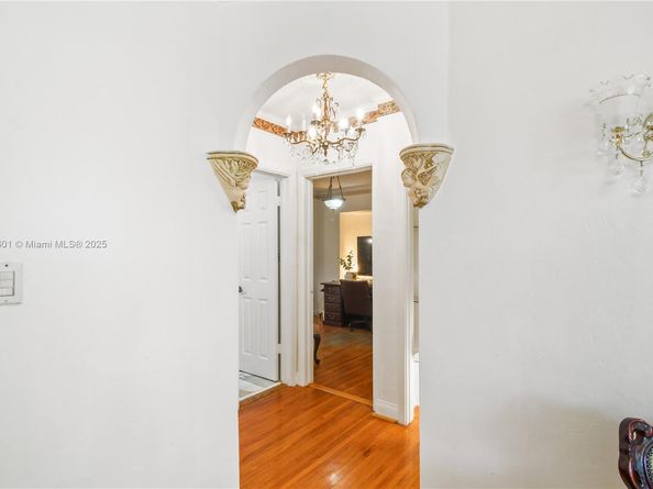 6101 SW 13th Ter, West Miami FL 33144