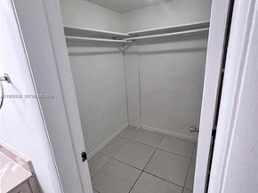 430 Commodore Dr 104, Plantation FL 33325