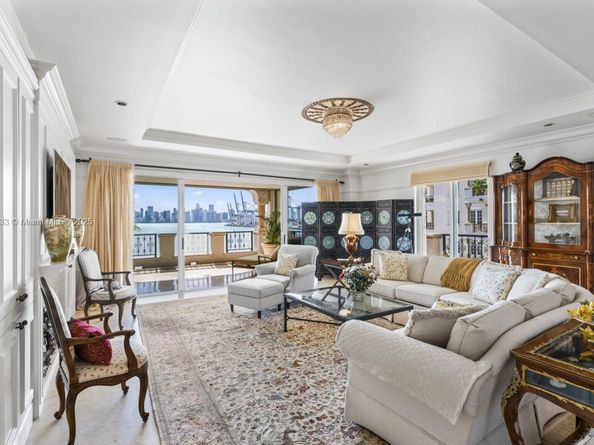 5266 Fisher Island Dr 5266, Miami Beach FL 33109