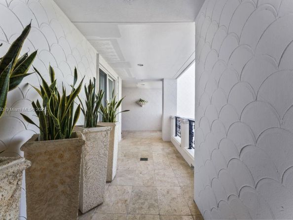 5266 Fisher Island Dr 5266, Miami Beach FL 33109