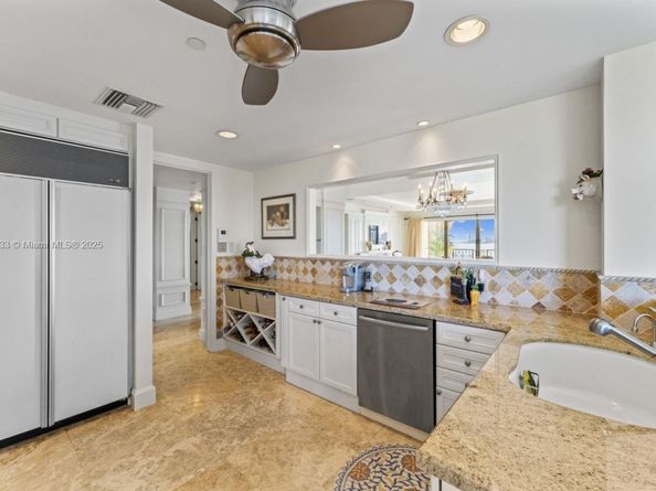 5266 Fisher Island Dr 5266, Miami Beach FL 33109