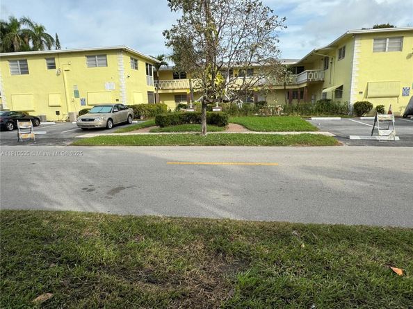 1501 Arthur St 10, Hollywood FL 33020
