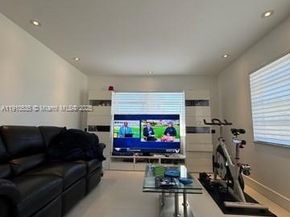 1501 Arthur St 10, Hollywood FL 33020