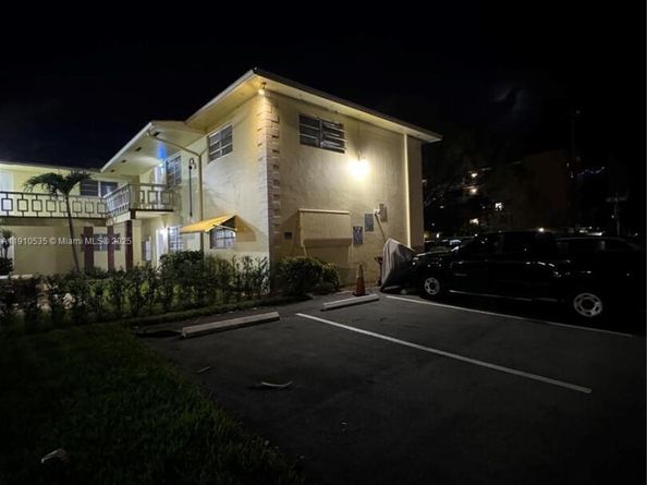 1501 Arthur St 10, Hollywood FL 33020