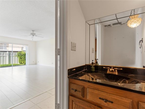 1194 Hillsboro Mile 33, Hillsboro Beach FL 33062