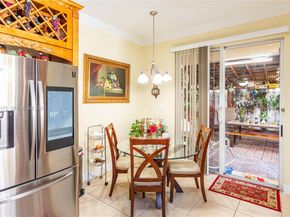 1128 NE 39th Ave, Homestead FL 33033