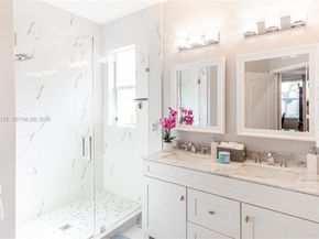 1128 NE 39th Ave, Homestead FL 33033