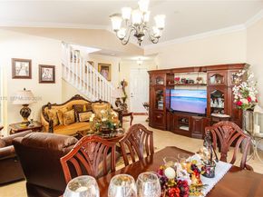 1128 NE 39th Ave, Homestead FL 33033