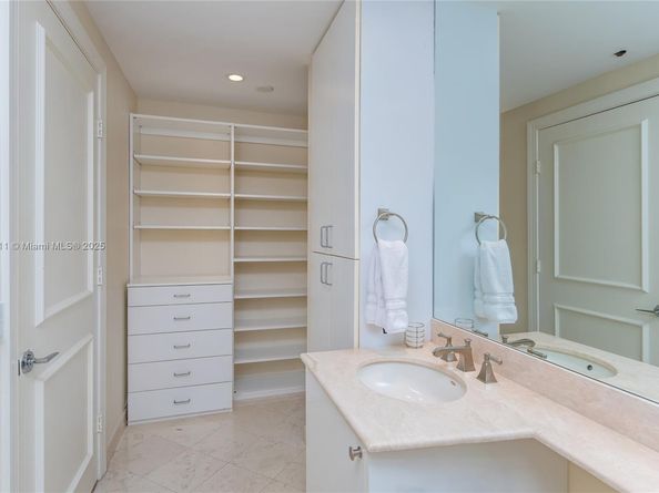 785 Crandon Blvd 603, Key Biscayne FL 33149