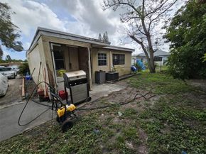 1817 NW 25th Ave, Fort Lauderdale FL 33311