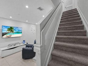 492 NE 4th Ln, Florida City FL 33034