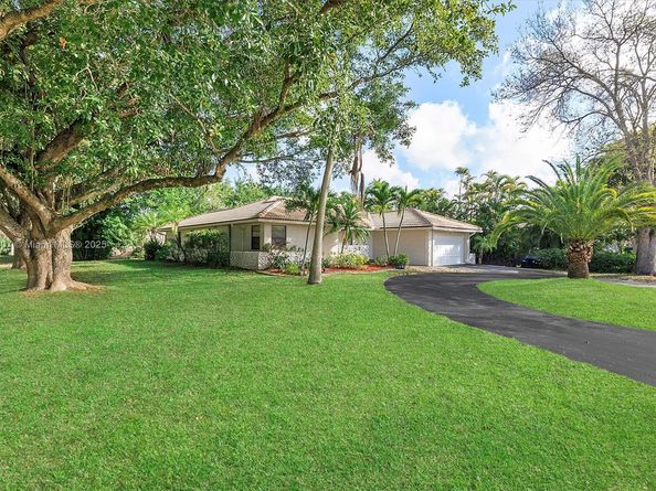 11085 NW 15th St, Coral Springs FL 33071