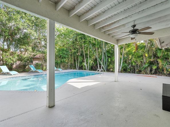 11085 NW 15th St, Coral Springs FL 33071
