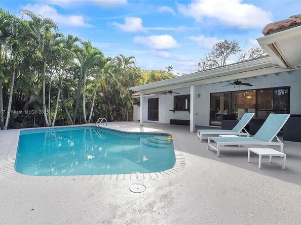 11085 NW 15th St, Coral Springs FL 33071