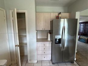 9070 SW 183rd Ter, Palmetto Bay FL 33157