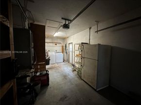 9070 SW 183rd Ter, Palmetto Bay FL 33157