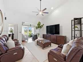 8249 NW 70th St, Tamarac FL 33321