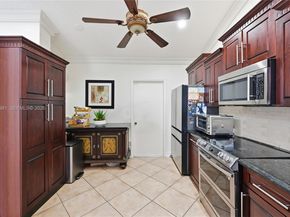 8249 NW 70th St, Tamarac FL 33321