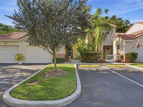 8249 NW 70th St, Tamarac FL 33321