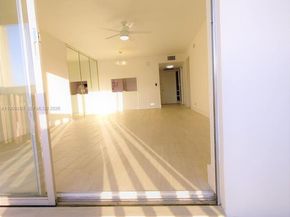 215 SE 3rd Ave 307C, Hallandale Beach FL 33009