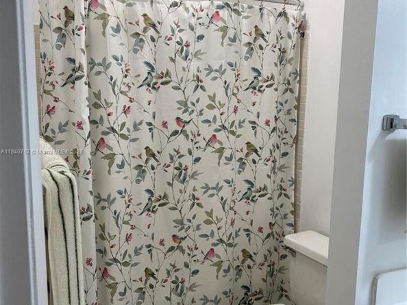 10407 E Clairmont Cir 210, Tamarac FL 33321