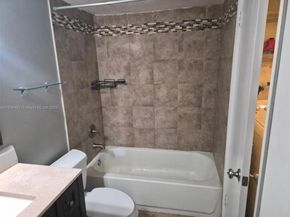 7175 Orange Dr 203H, Davie FL 33314